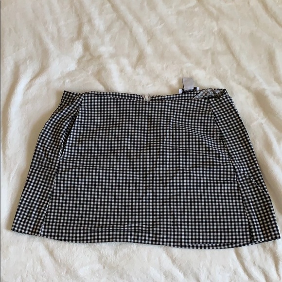 Urban Outfitters Checkered Skirt - Picture 2 of 4